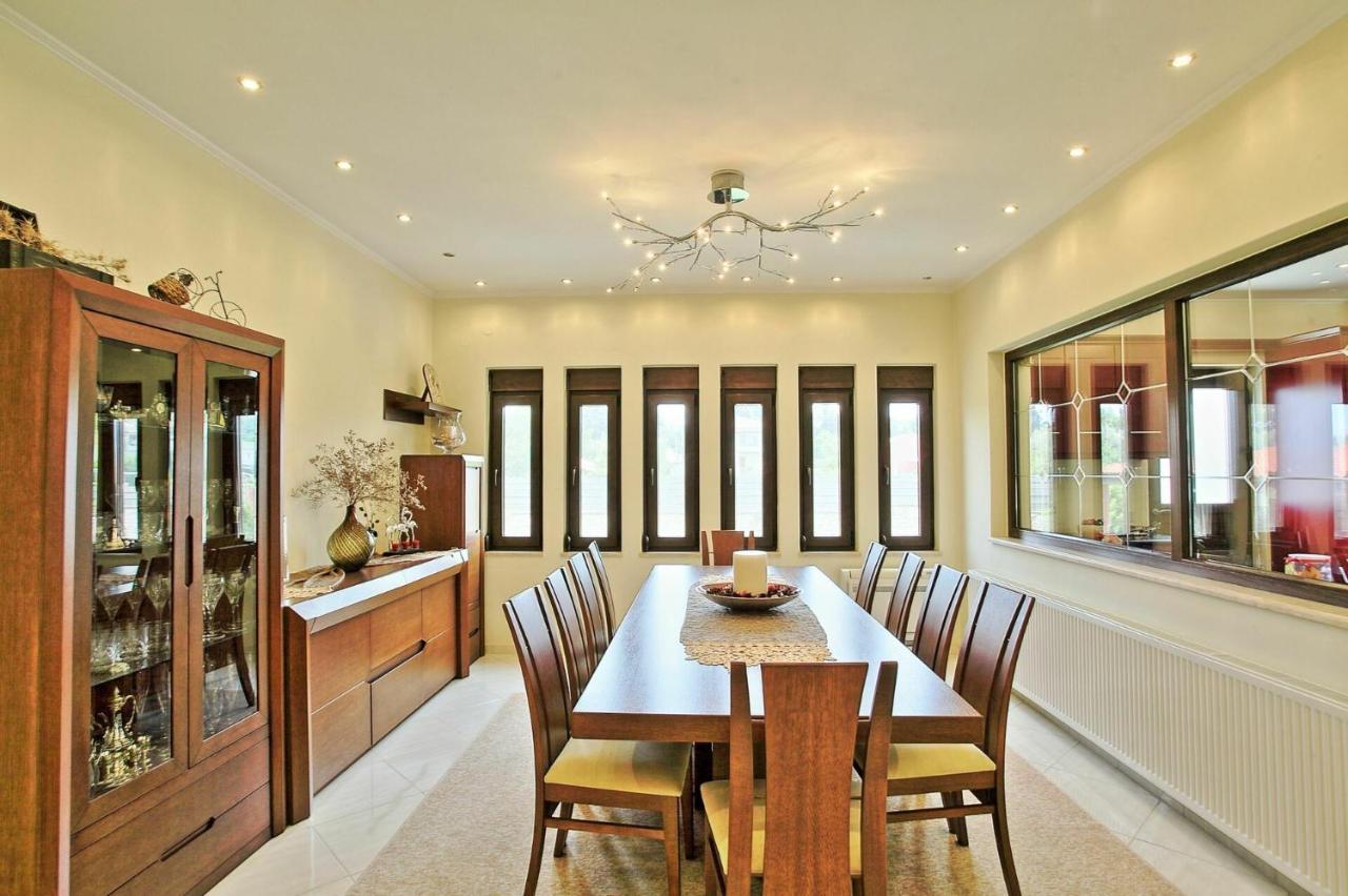 Acharavi Beach Villa By Posarellivillas Εξωτερικό φωτογραφία